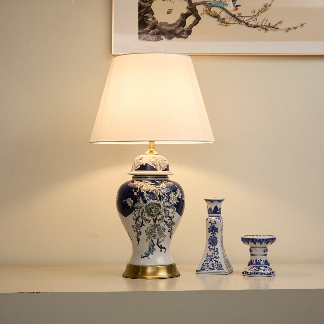 Gilt Accented Table Lamp - Vakkerlight