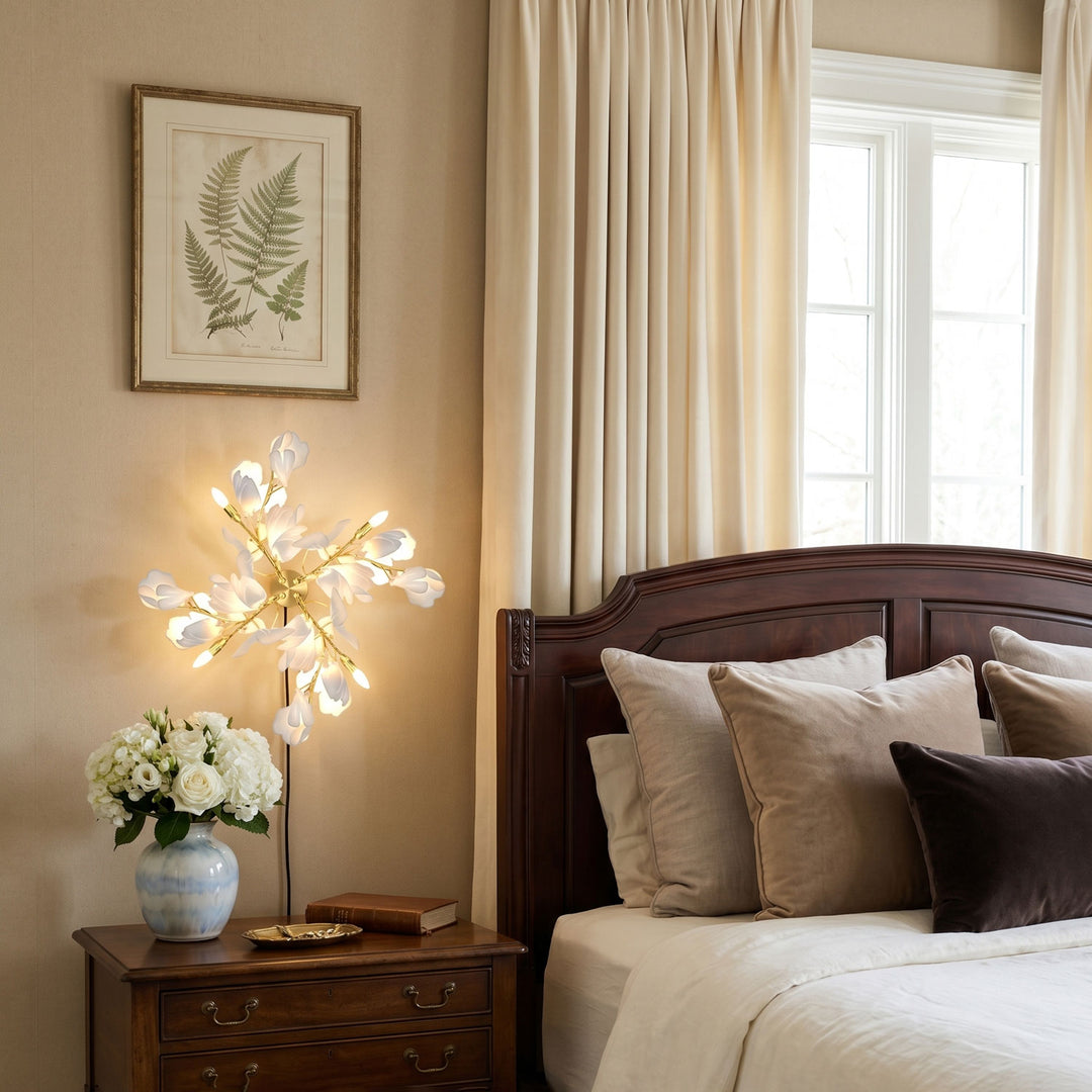 Gingko Flowers Plug - in Wall Lamp - Vakkerlight