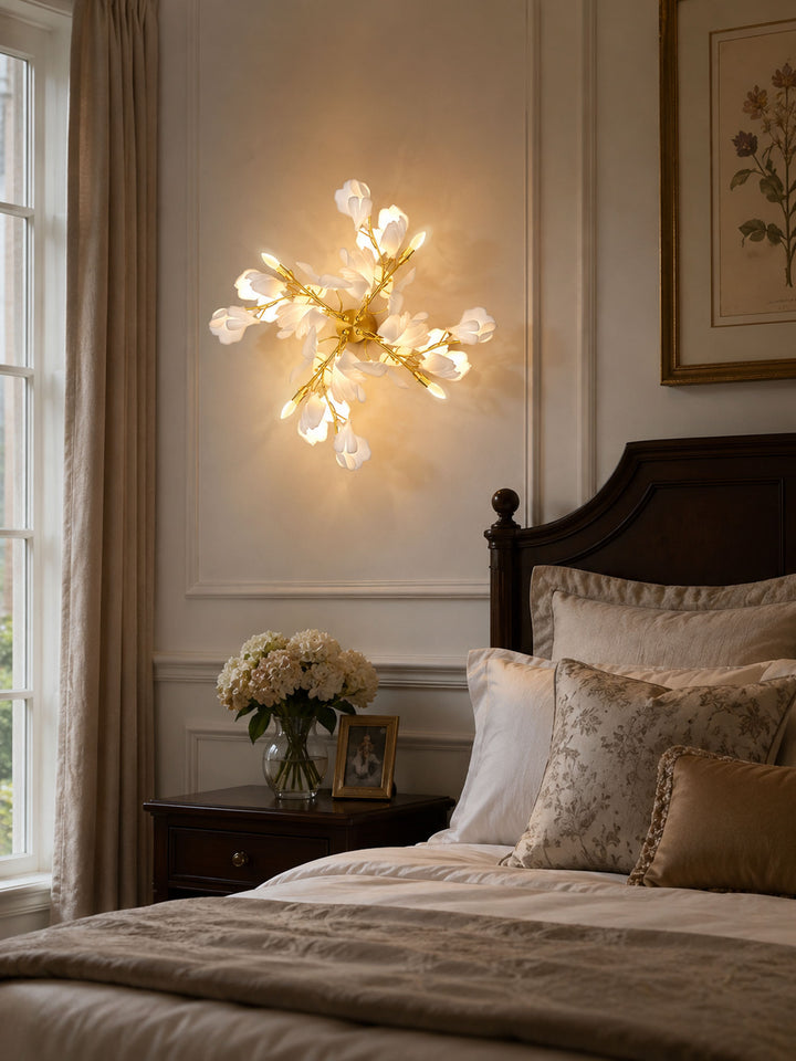 Gingko Flowers Wall Lamp - Vakkerlight