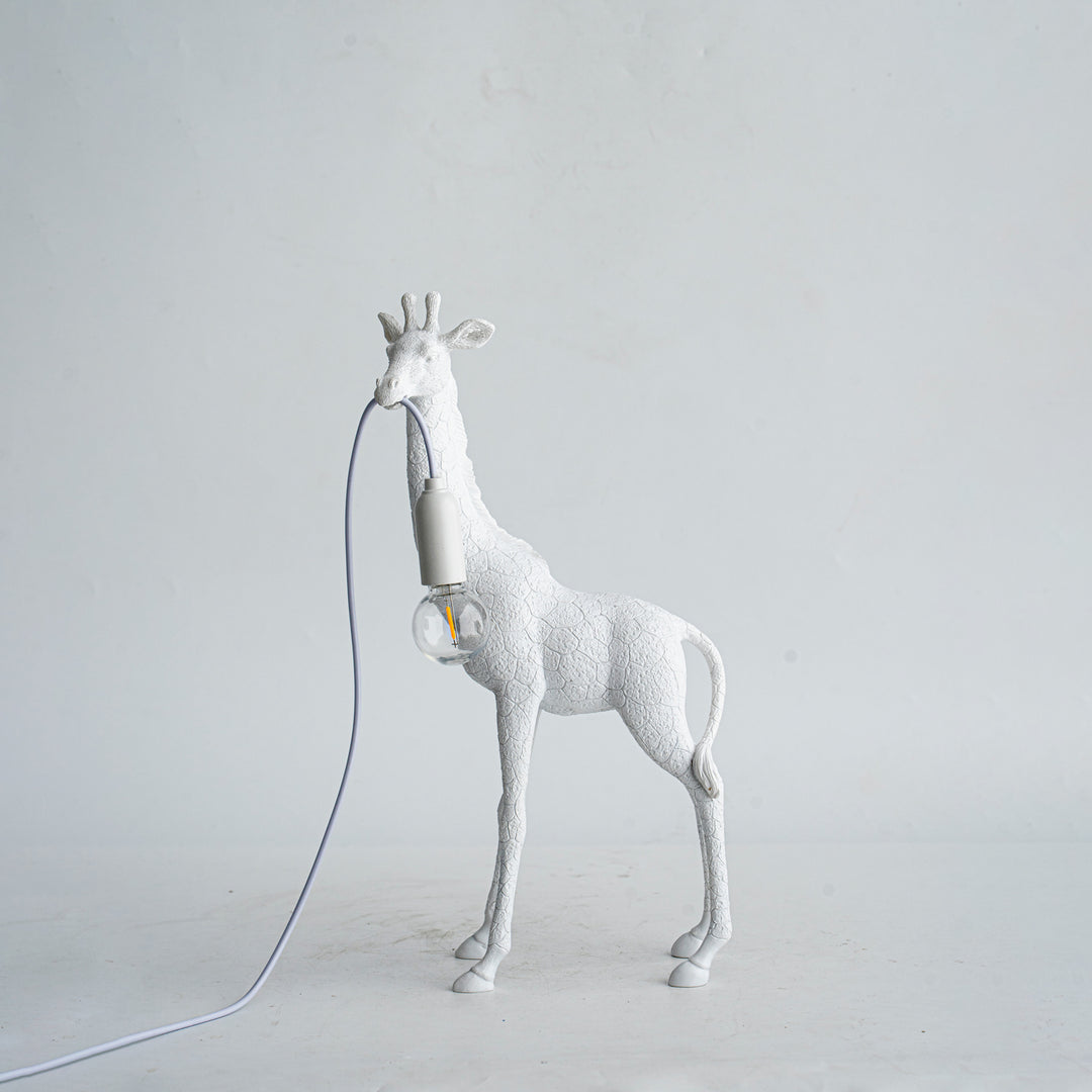 Giraffe Royale Sculpture Floor Lamp - Vakkerlight