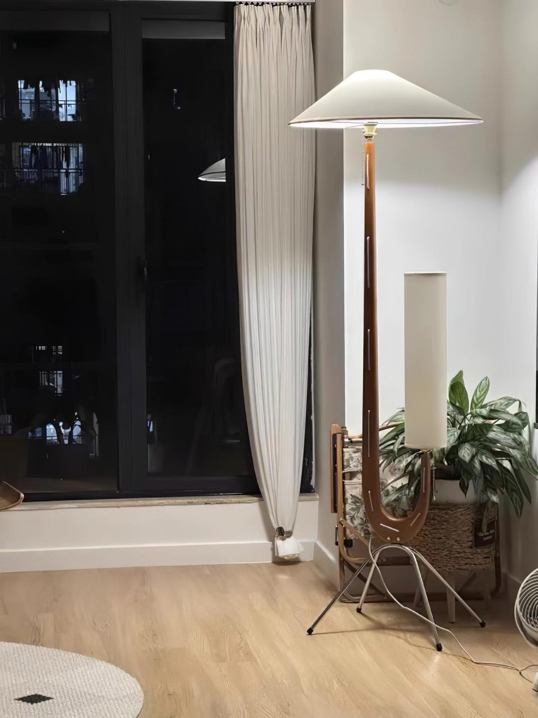 Giraffe Floor Lamp - Vakkerlight