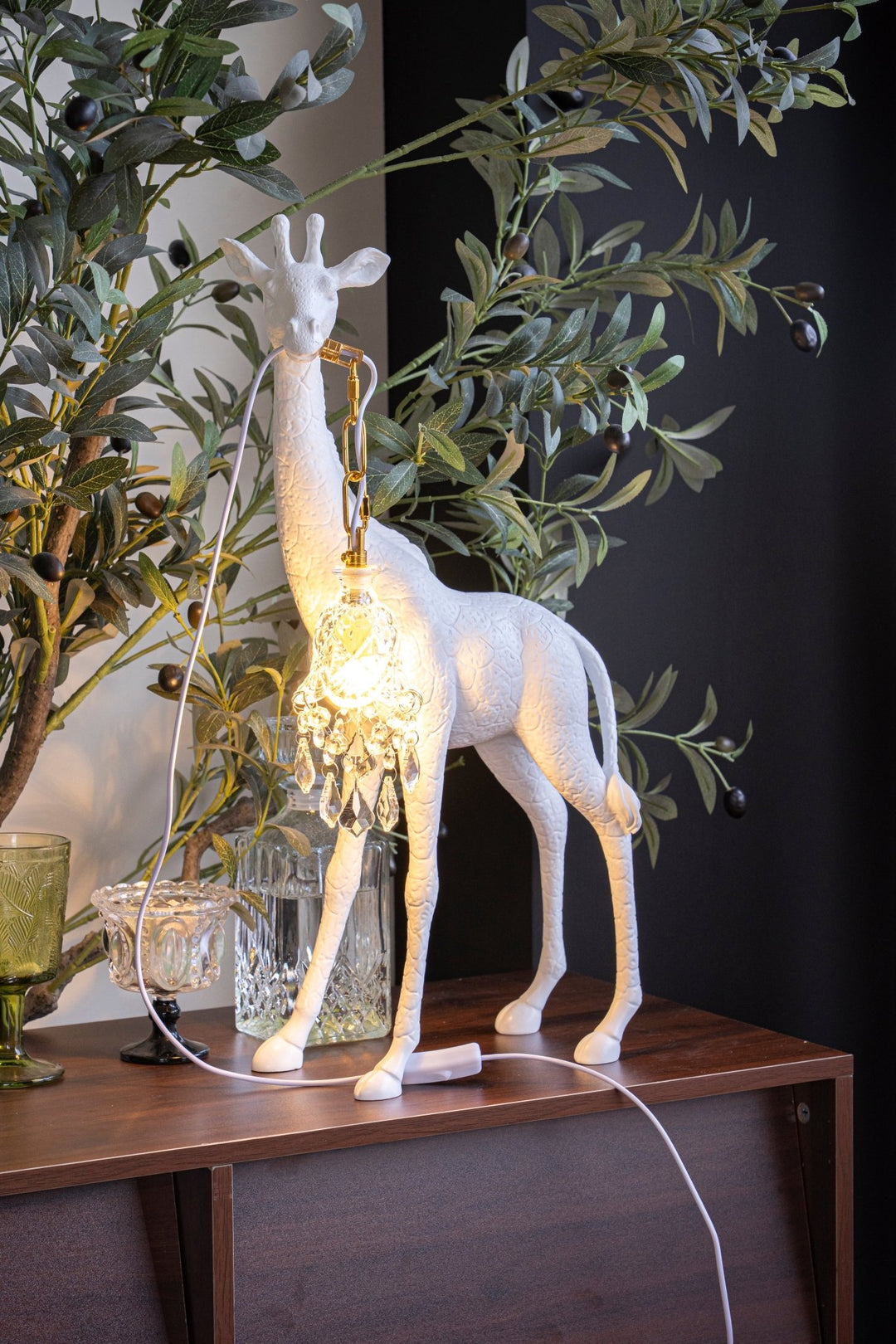 Giraffe Royale Sculpture Floor Lamp - Vakkerlight
