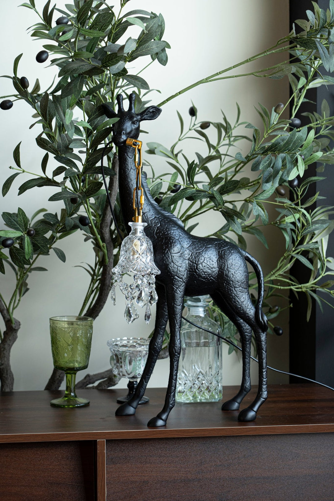 Giraffe Royale Sculpture Floor Lamp - Vakkerlight