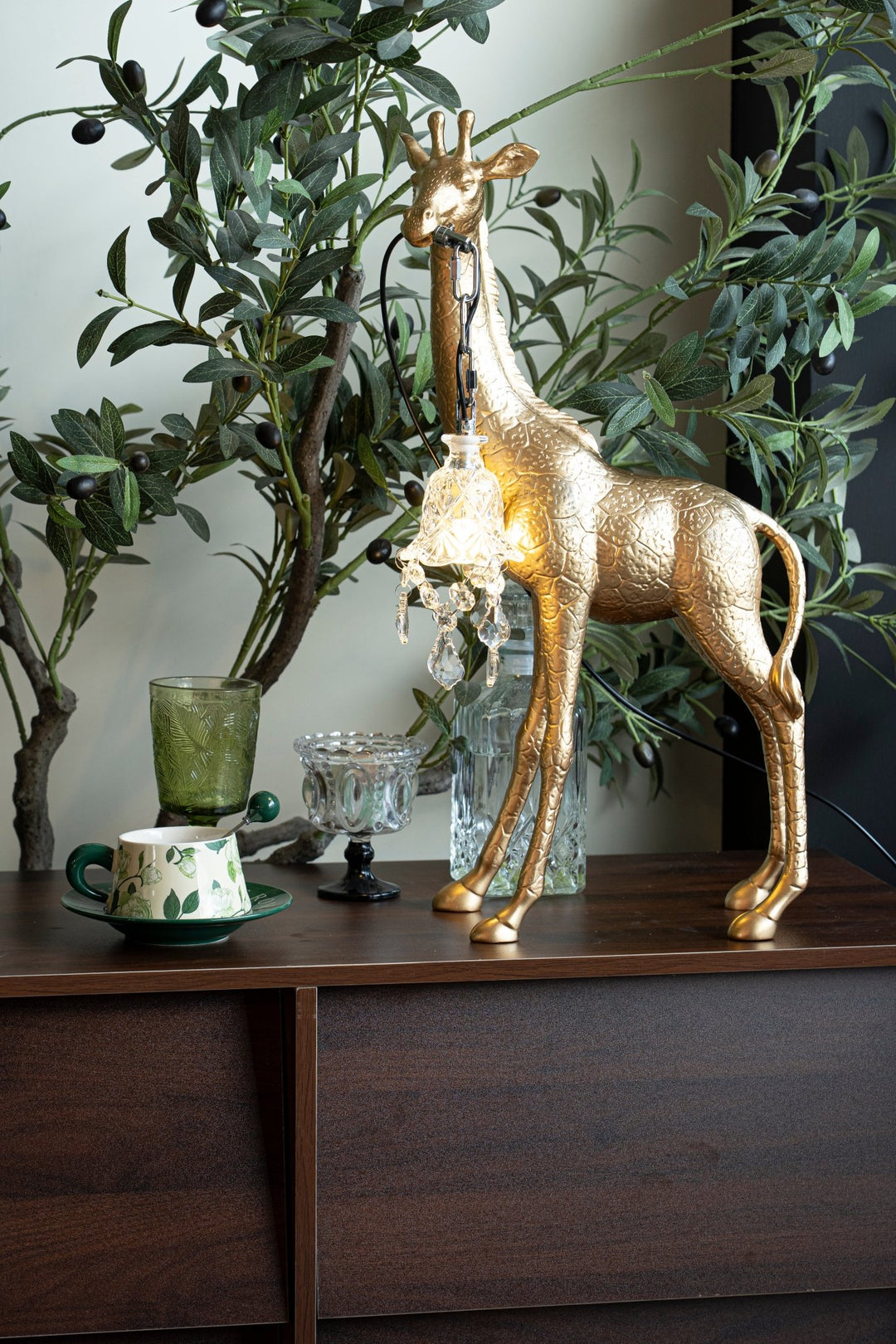 Giraffe Royale Sculpture Floor Lamp - Vakkerlight