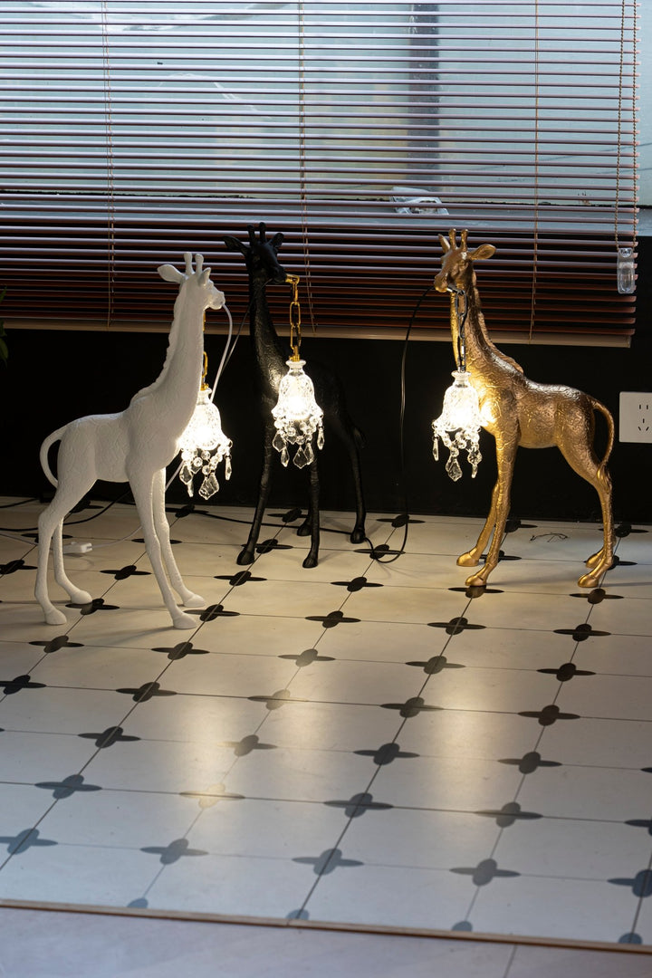 Giraffe Royale Sculpture Floor Lamp - Vakkerlight