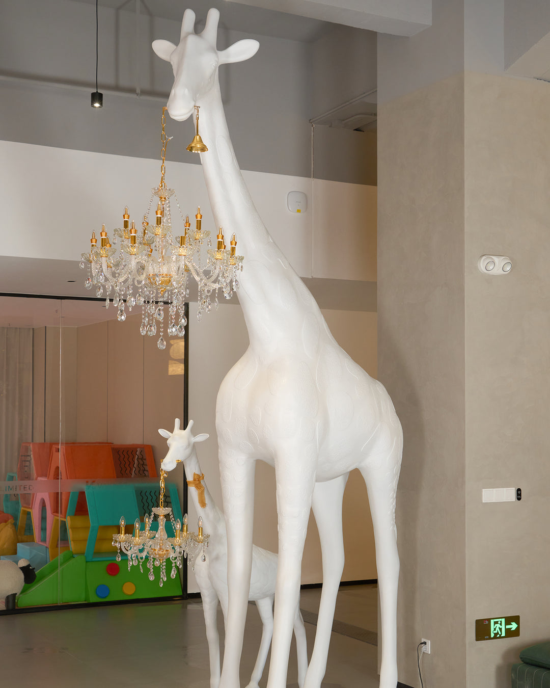 Giraffe Sculpture Floor Lamp - Vakkerlight