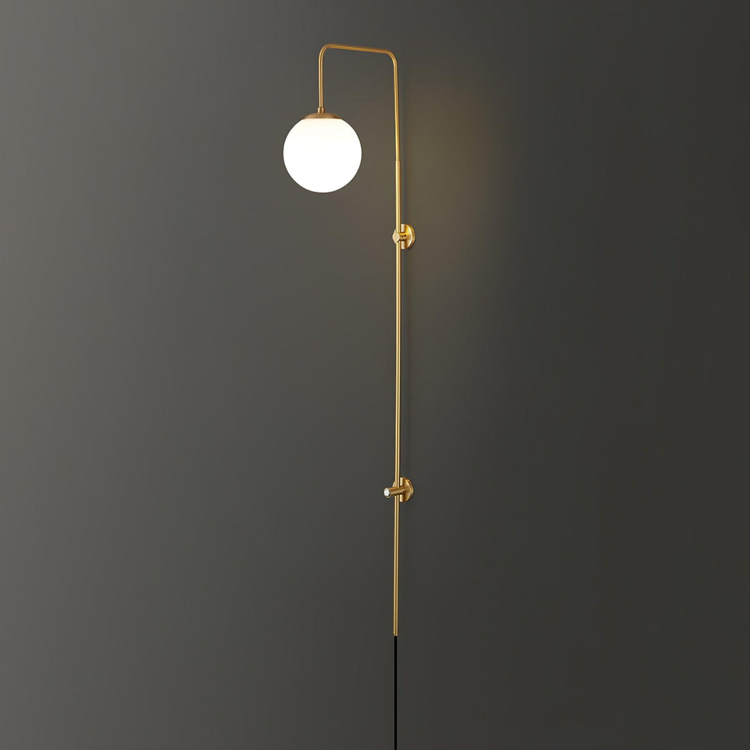 Globe Brass Wall Sconce - Vakkerlight