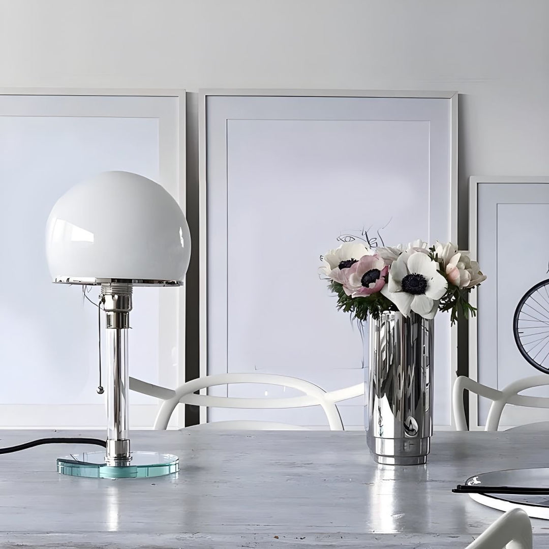 Globe Glass Table Lamp - Vakkerlight