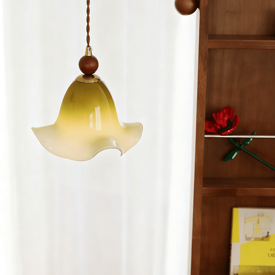 Gradient Petal Pendant Lamp - Vakkerlight