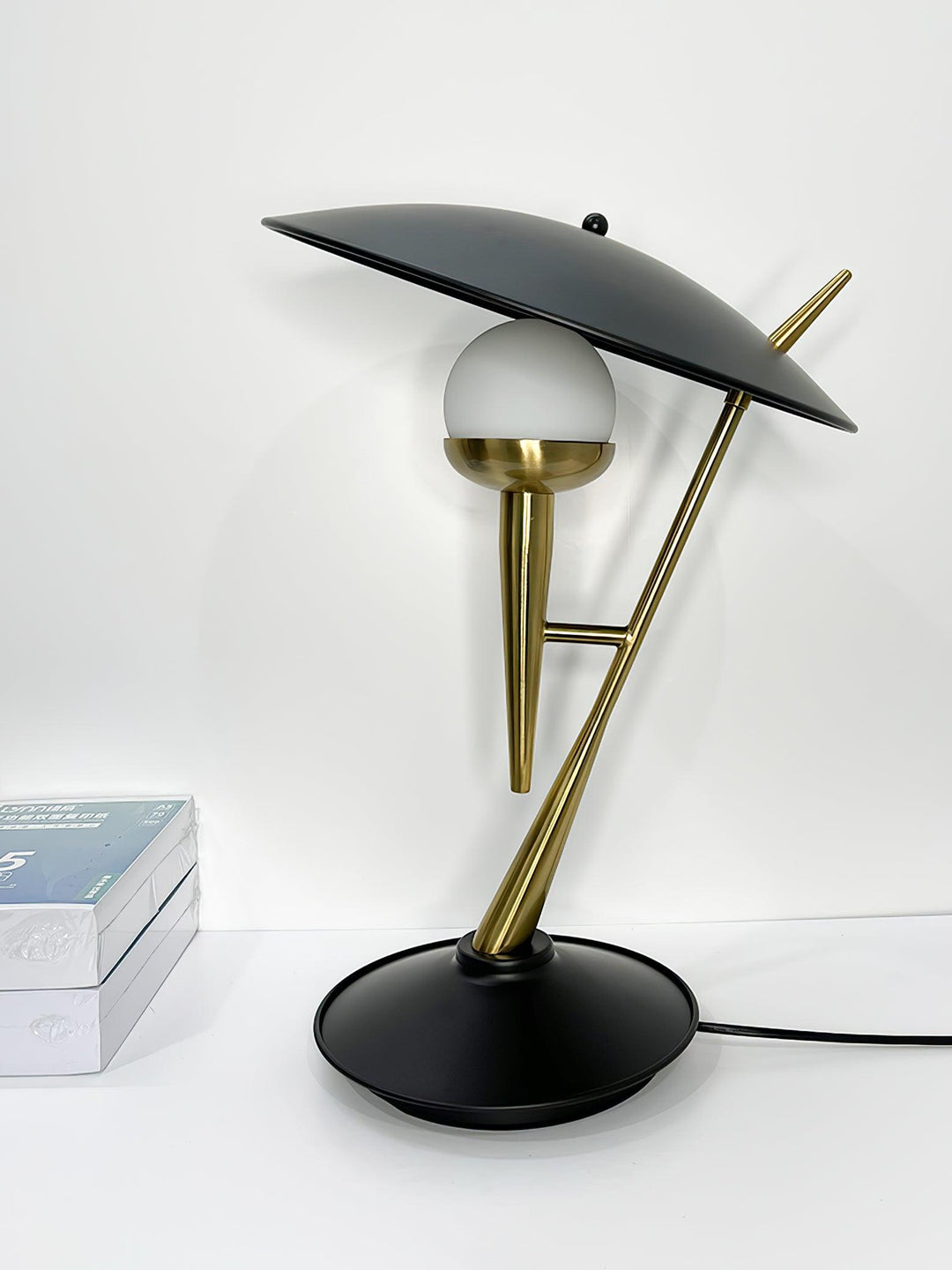 Gramophone Table Light - Vakkerlight