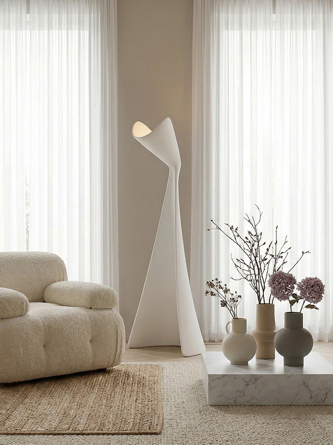 Gresia Sculptural Floor Lamp