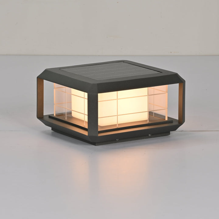 Grid Guard Solar Lantern Outdoor Lamp - Vakkerlight