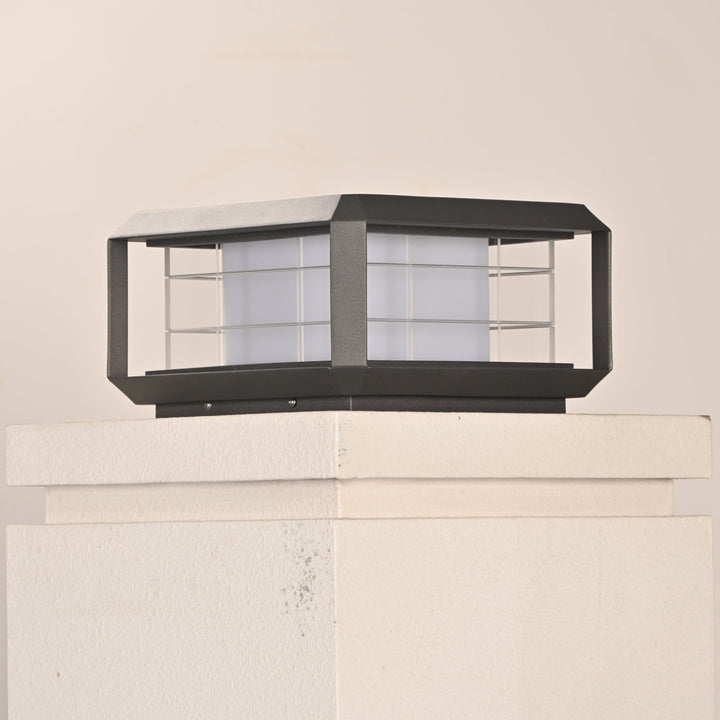 Grid Guard Solar Lantern Outdoor Lamp - Vakkerlight