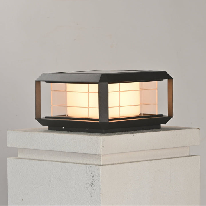 Grid Guard Solar Lantern Outdoor Lamp - Vakkerlight