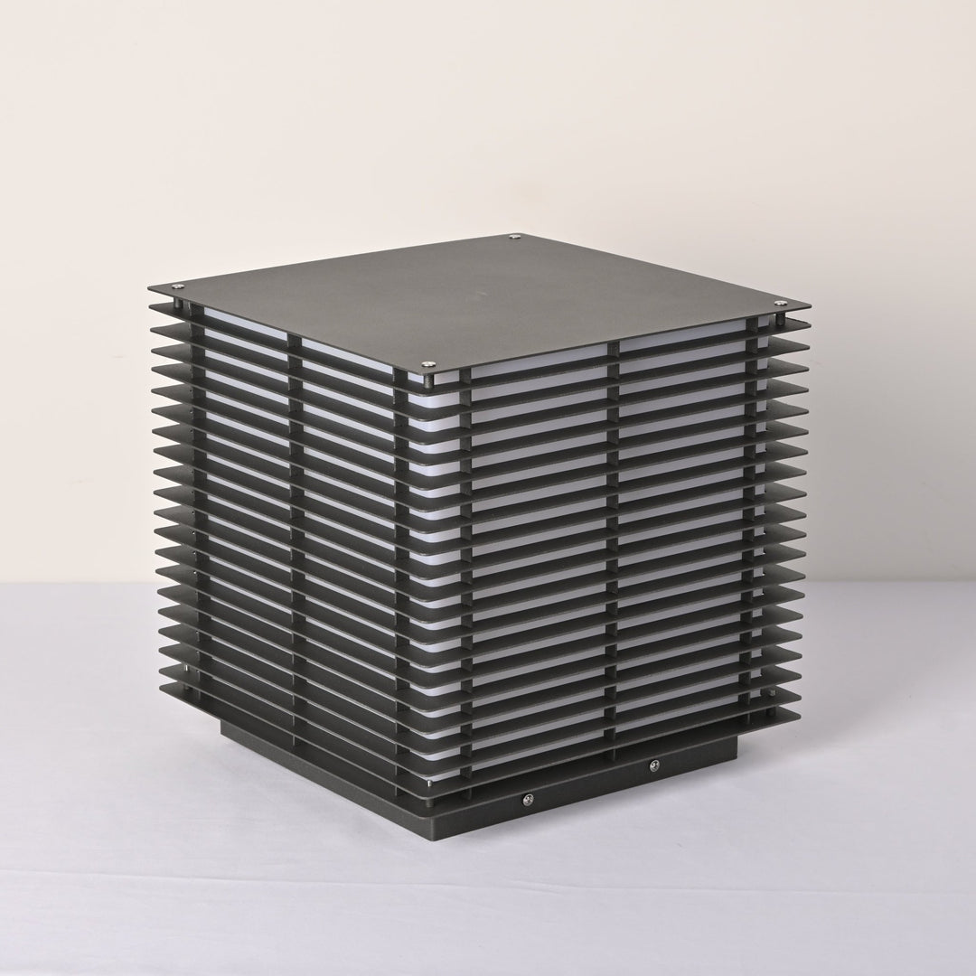 Grid Post Outdoor Light - Vakkerlight