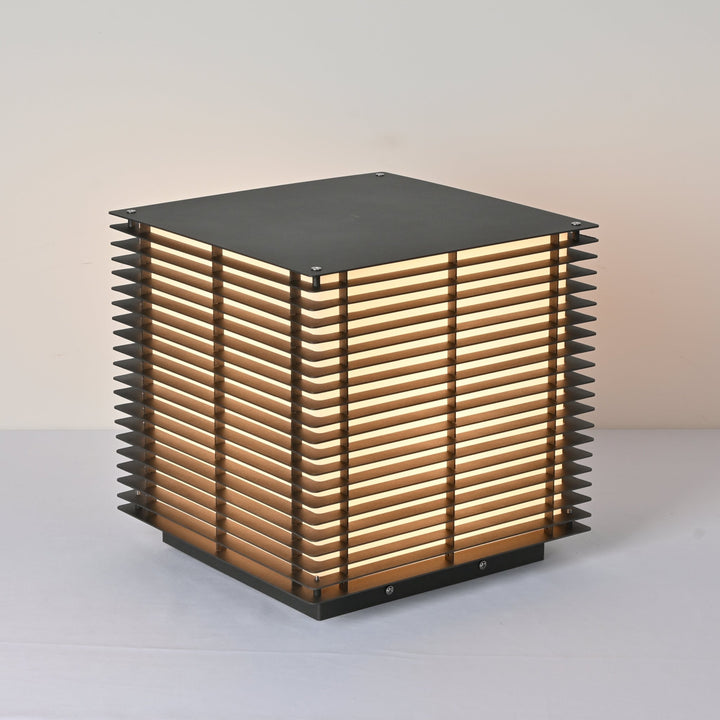 Grid Post Outdoor Light - Vakkerlight