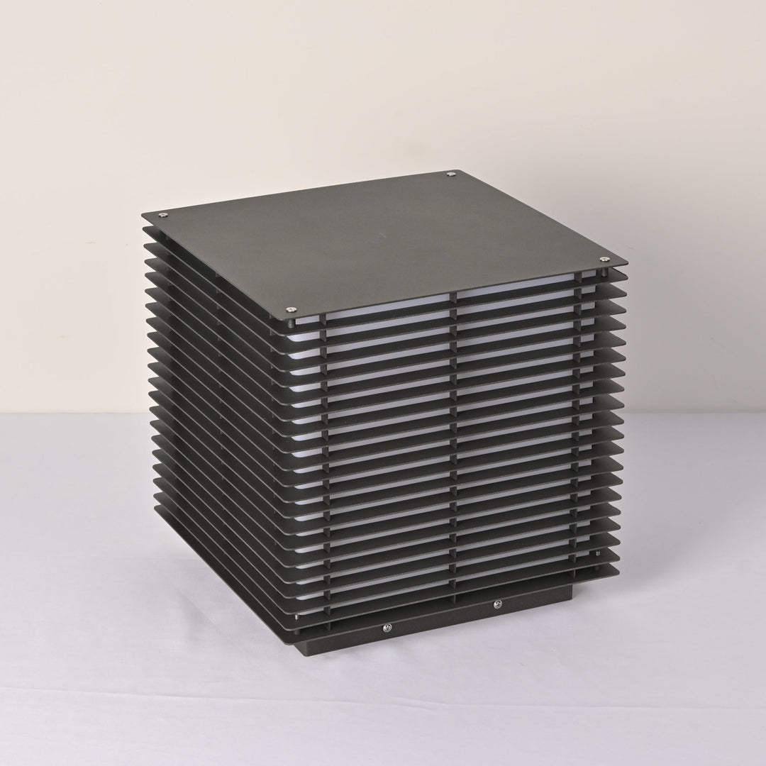 Grid Post Outdoor Light - Vakkerlight