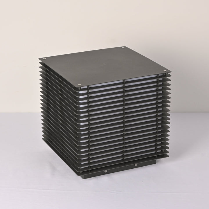 Grid Post Outdoor Light - Vakkerlight