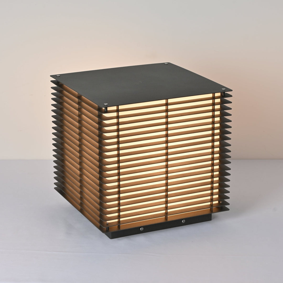 Grid Post Outdoor Light - Vakkerlight