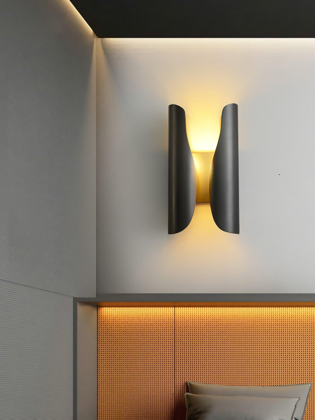 Guardian Wall Sconce - Vakkerlight