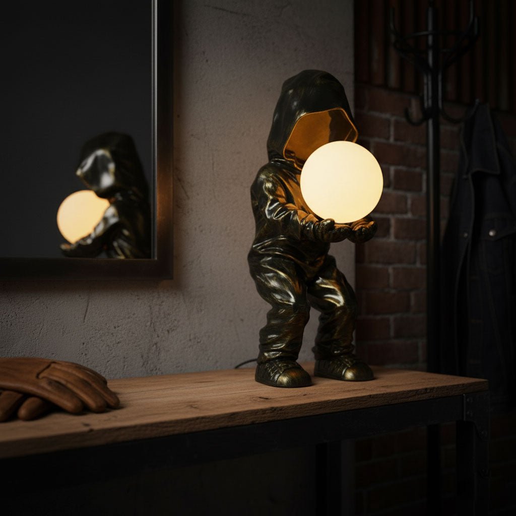 Hacker Planet Table Lamp - Vakkerlight