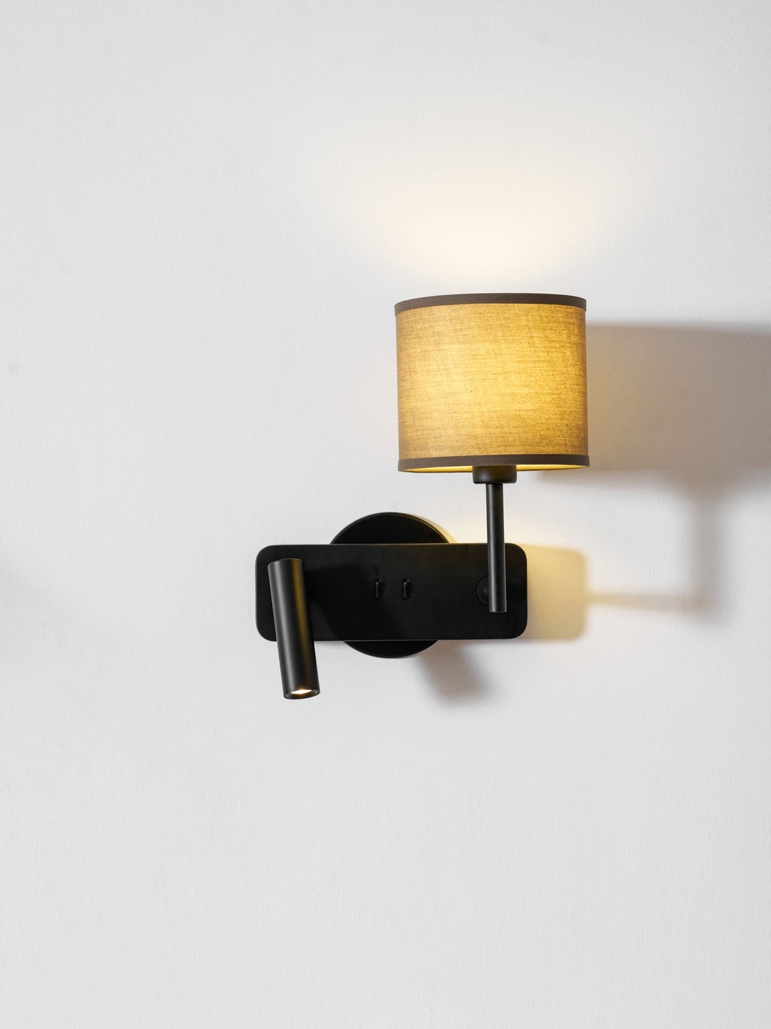 Halden Bedside Wall Sconce - Vakkerlight