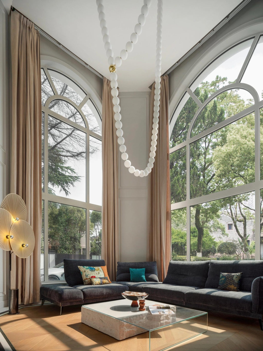 Halti Necklace Acrylic Chandelier - Vakkerlight