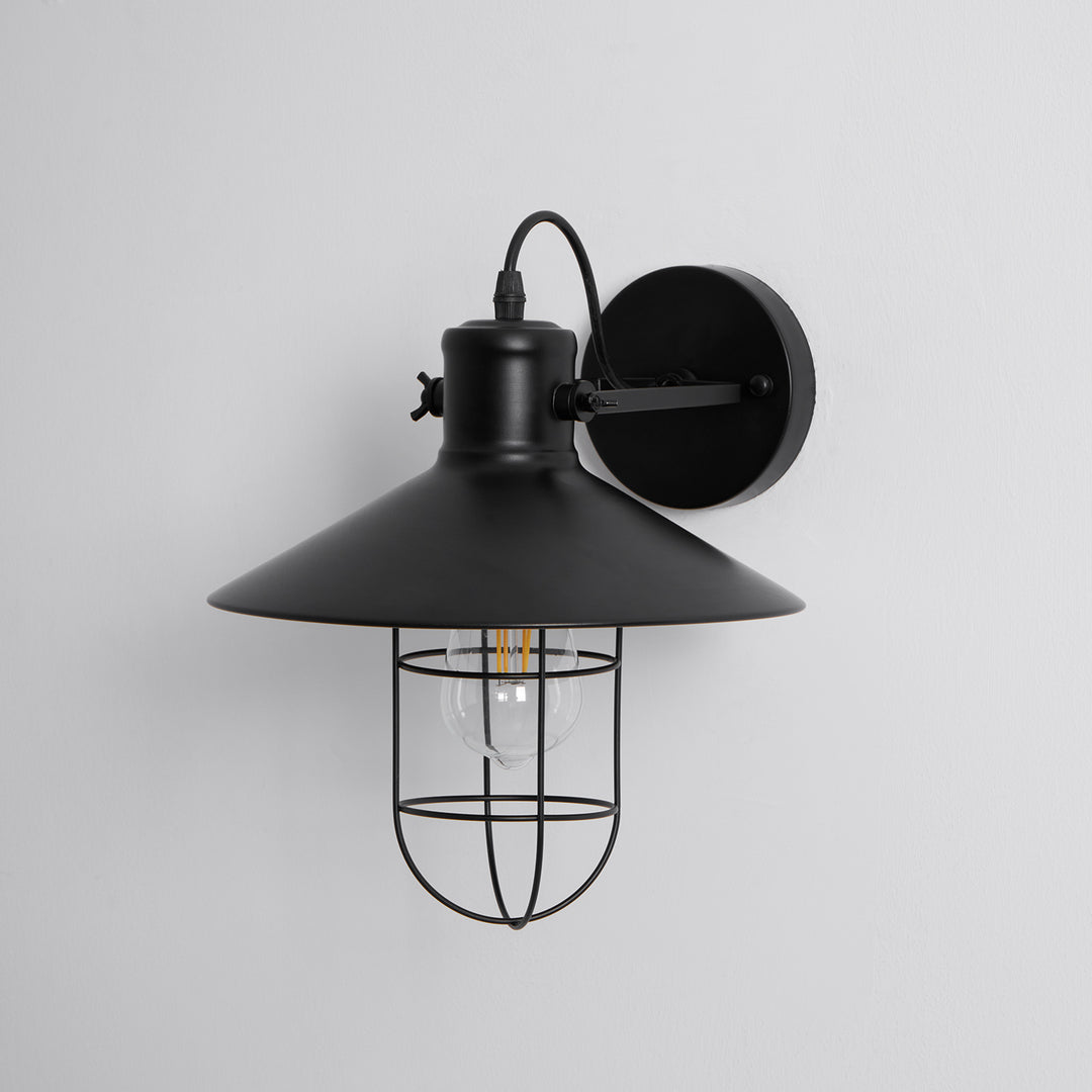 Harbour Industrial Wall Light - Vakkerlight