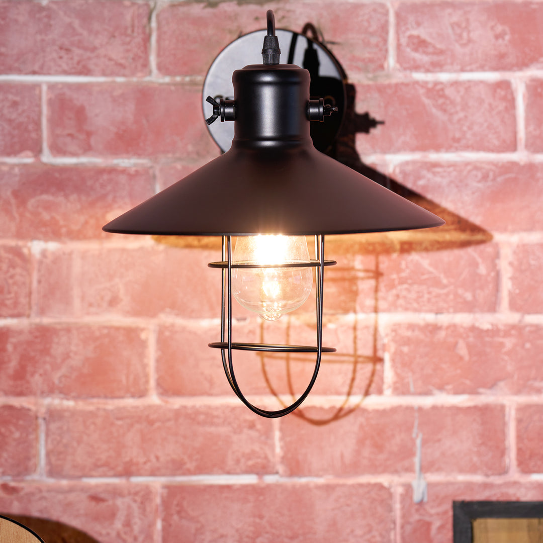Harbour Industrial Wall Light - Vakkerlight
