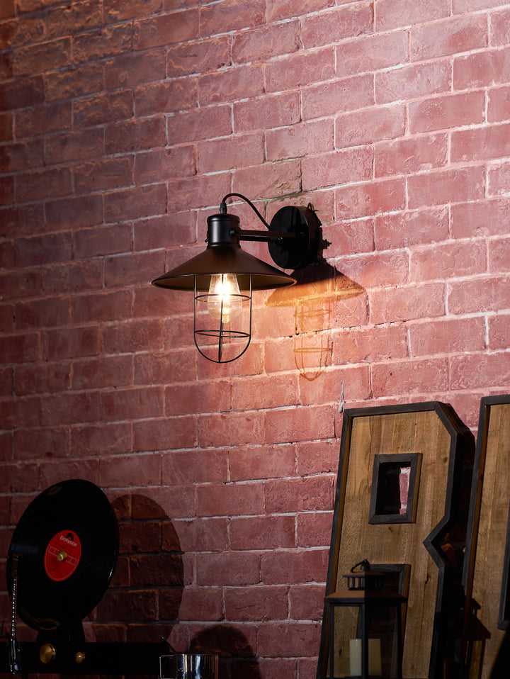 Harbour Industrial Wall Light - Vakkerlight