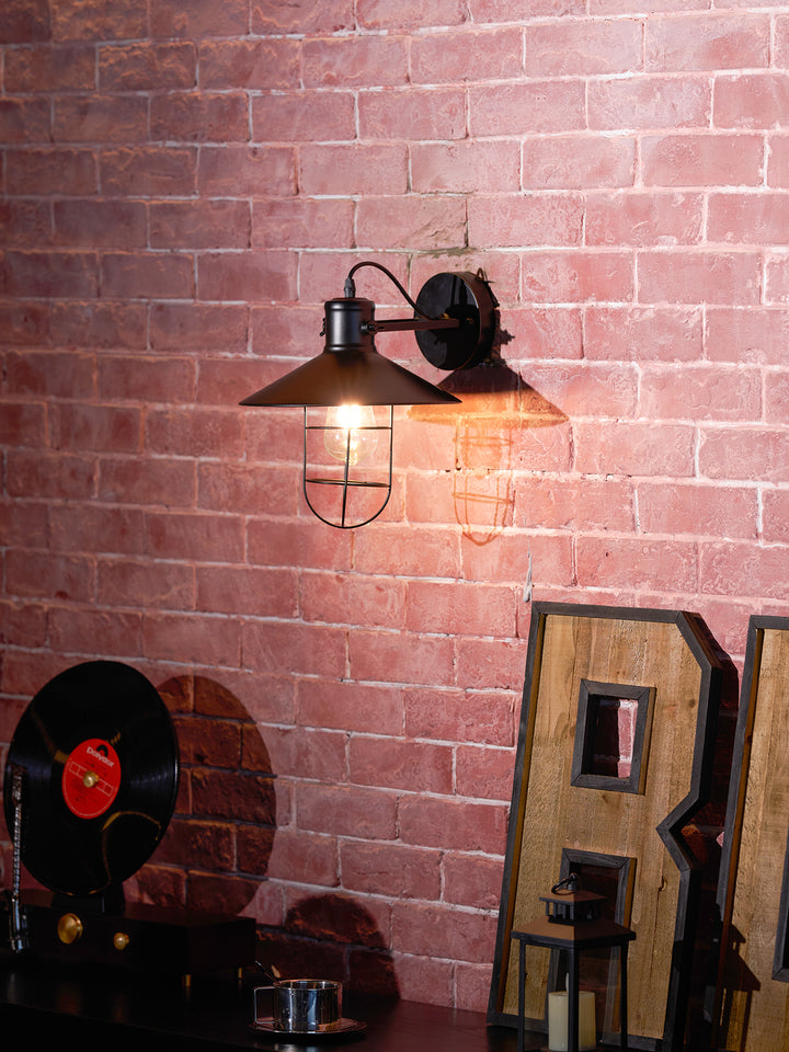 Harbour Industrial Wall Light - Vakkerlight
