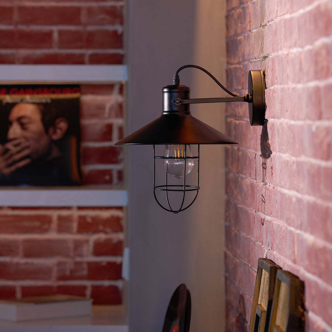 Harbour Industrial Wall Light - Vakkerlight