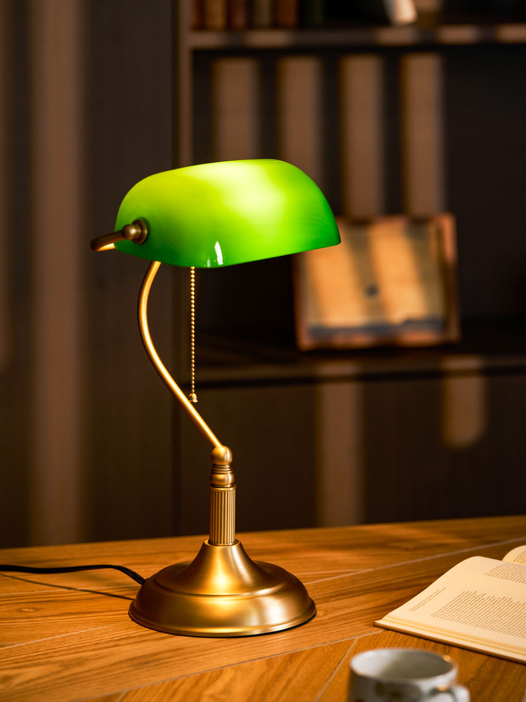 Harrison Banker Table Lamp - Vakkerlight