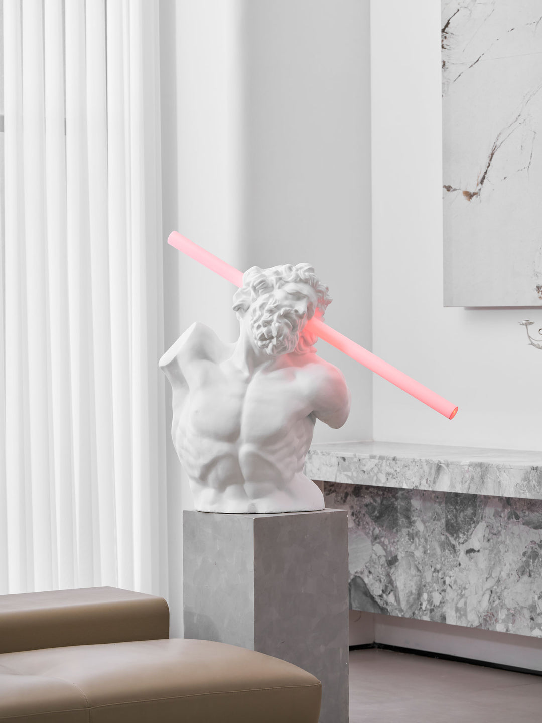 Helios Strike Sculpture Lamp - Vakkerlight