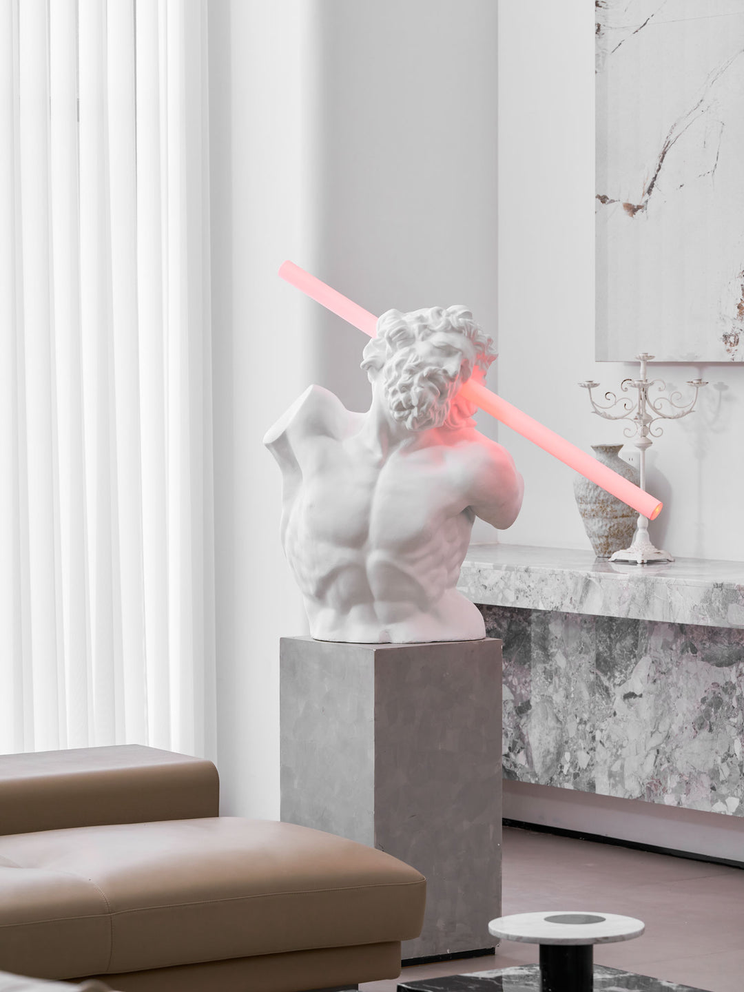 Helios Strike Sculpture Lamp - Vakkerlight