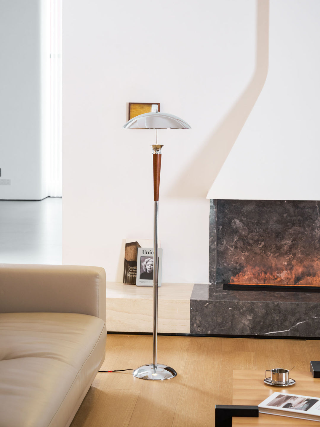 Helmet Floor Lamp - Vakkerlight