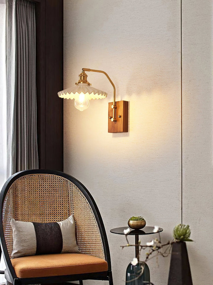 Heritage Walnut Wall Lamp - Vakkerlight