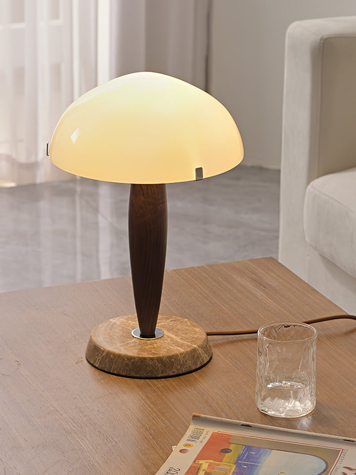 Emerson Table Lamp - Vakkerlight