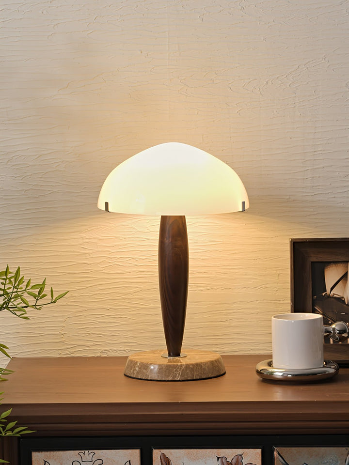 Emerson Table Lamp - Vakkerlight