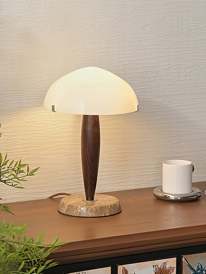 Emerson Table Lamp - Vakkerlight