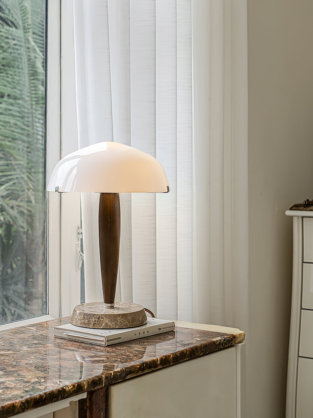 Emerson Table Lamp - Vakkerlight