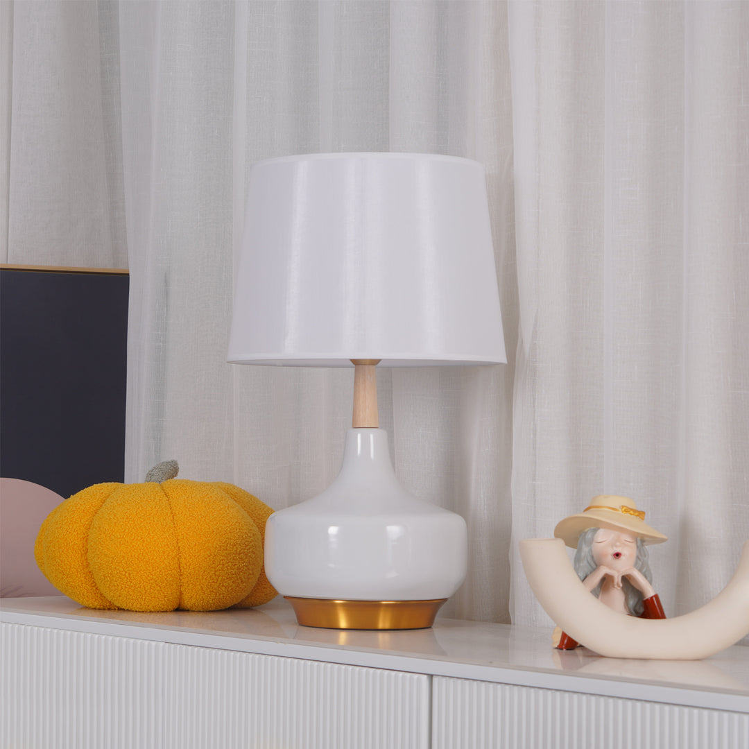 Hilo Table Lamp - Vakkerlight