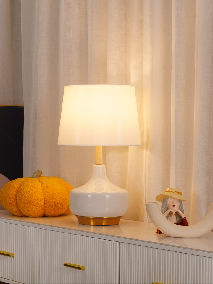 Hilo Table Lamp - Vakkerlight