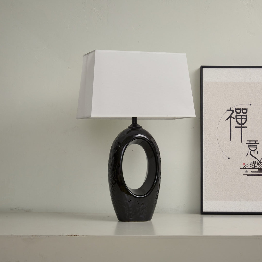 Hollow Oval Ceramic Table Lamp - Vakkerlight