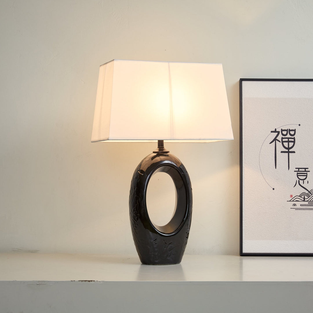 Hollow Oval Ceramic Table Lamp - Vakkerlight