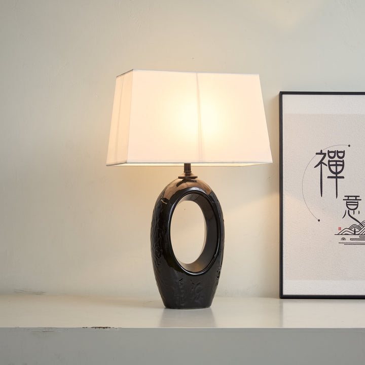 Hollow Oval Ceramic Table Lamp - Vakkerlight