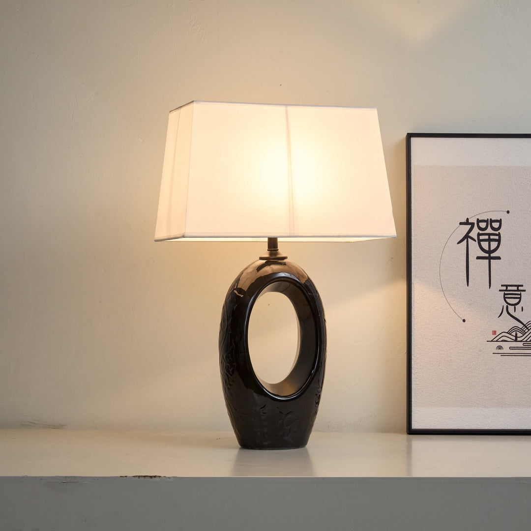 Hollow Oval Ceramic Table Lamp - Vakkerlight