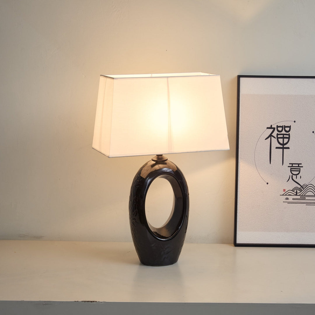 Hollow Oval Ceramic Table Lamp - Vakkerlight