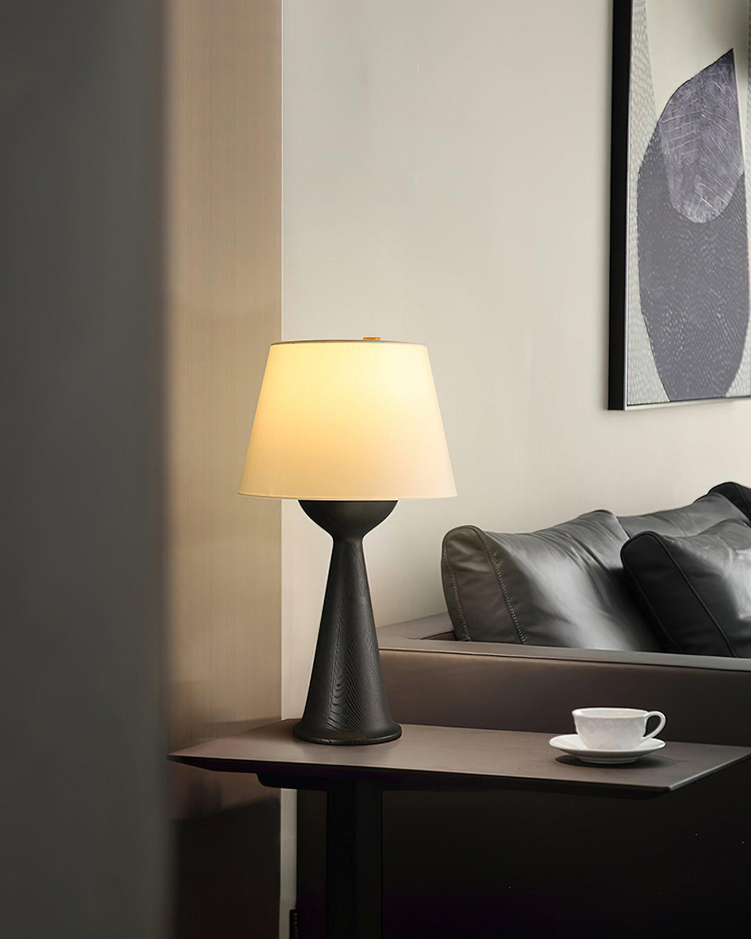 Hourglass Wood Table Lamp - Vakkerlight