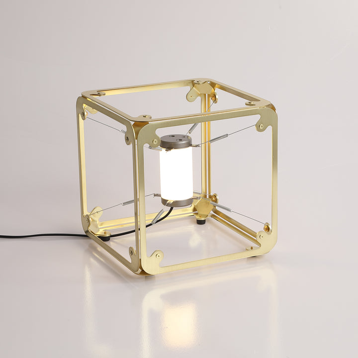 Hyperqube Tischlampe